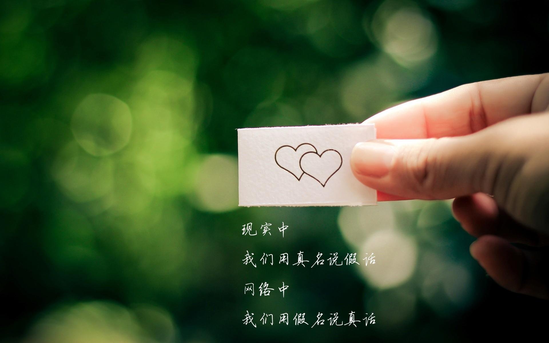 _夜市嘉年华：灯火辉煌中的全民趣味挑战_，有关夜市的主题活动名称