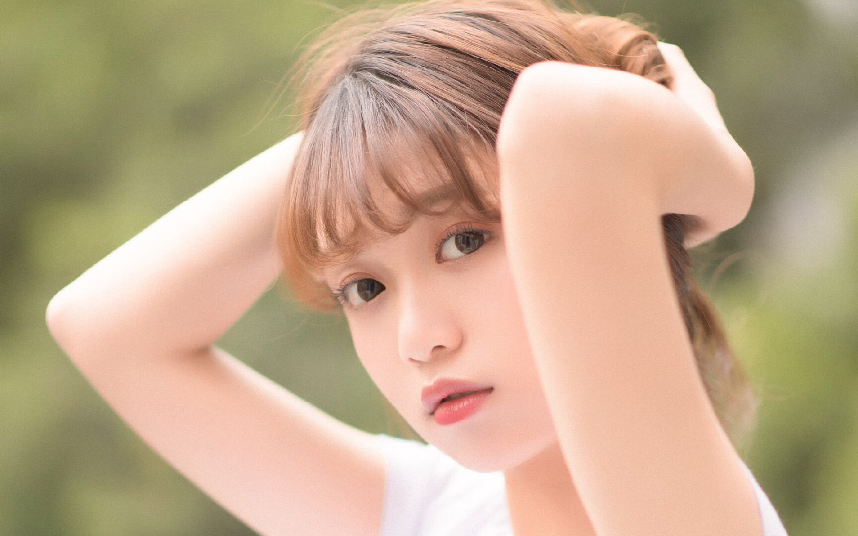 JIUYOU.COM-全国花式篮球争霸赛年轻选手大秀绝技，全国花式篮球邀请赛